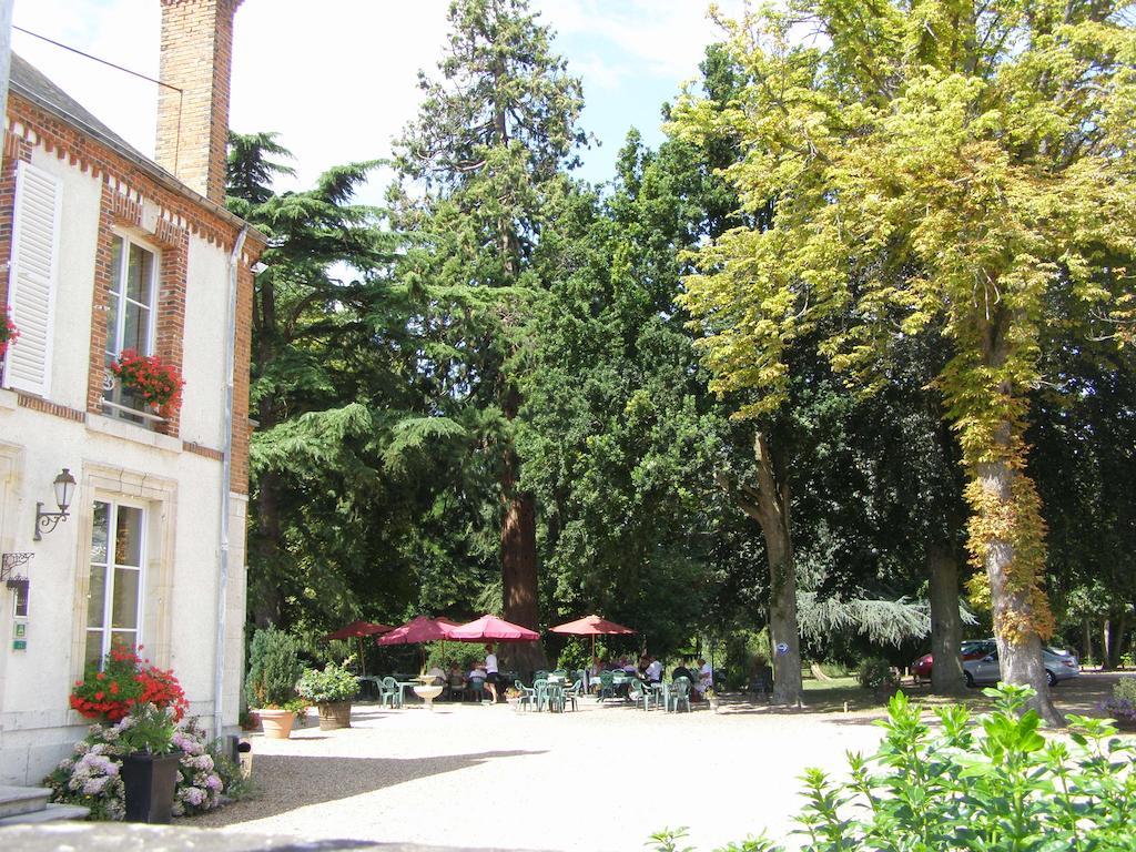 Logis Hotels Restaurants- Villa Des Bordes Cléry-Saint-André Exterior foto